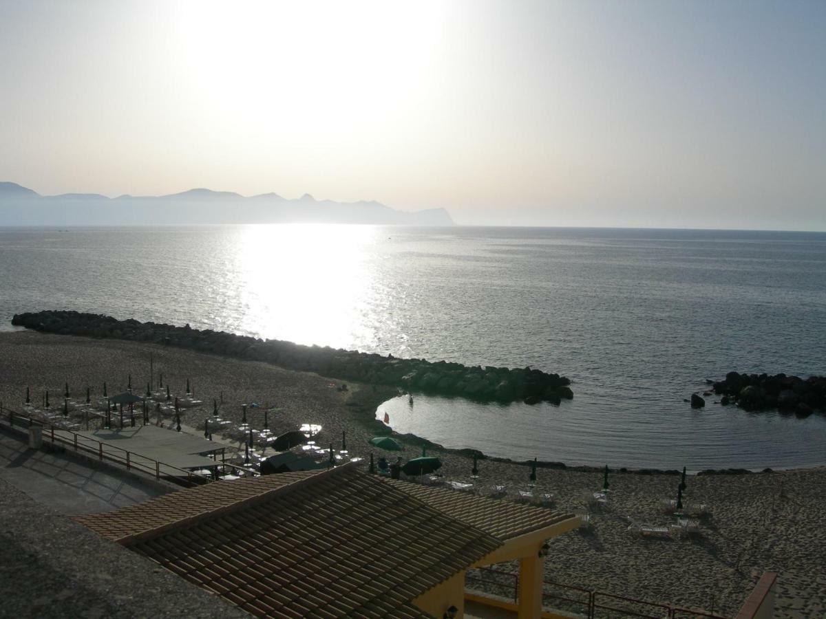 Terrazza Sul Mare Aparthotel Trappeto  Exterior foto